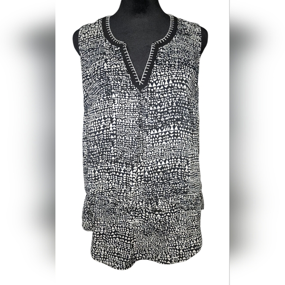 Daniel Rainn Tops - Daniel Rainn Elastic Waist Tank Top, Womens Medium